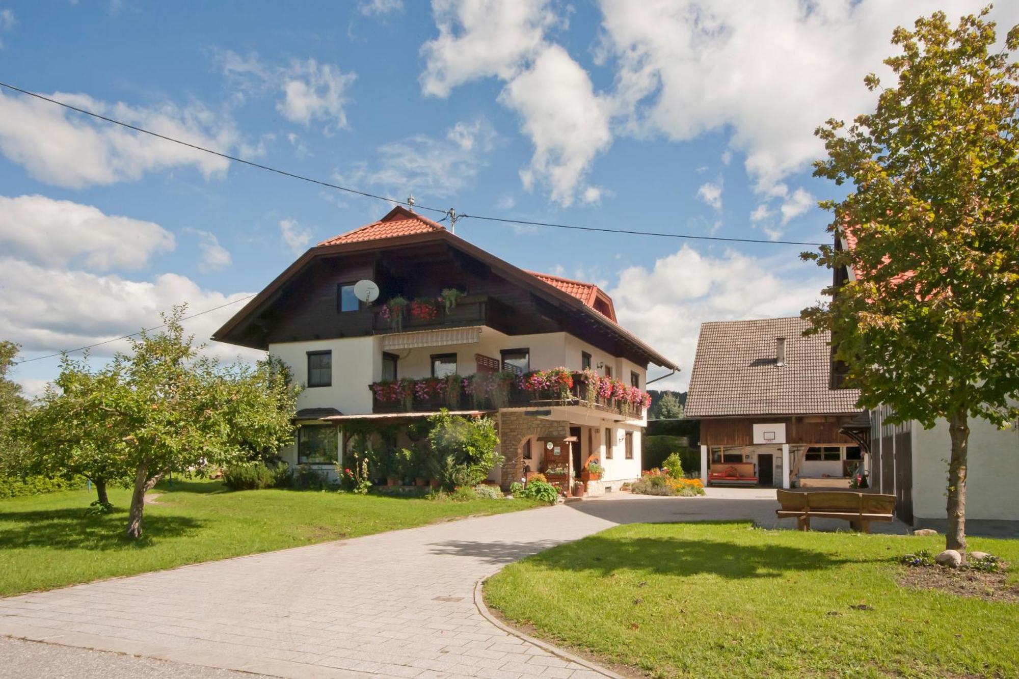 Ferienwohnung Sima Velden am Woerthersee Exterior photo